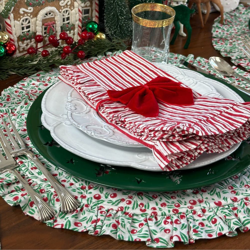 Mistletoe & Bows Quilted Ruffle Placemat - Set of 4